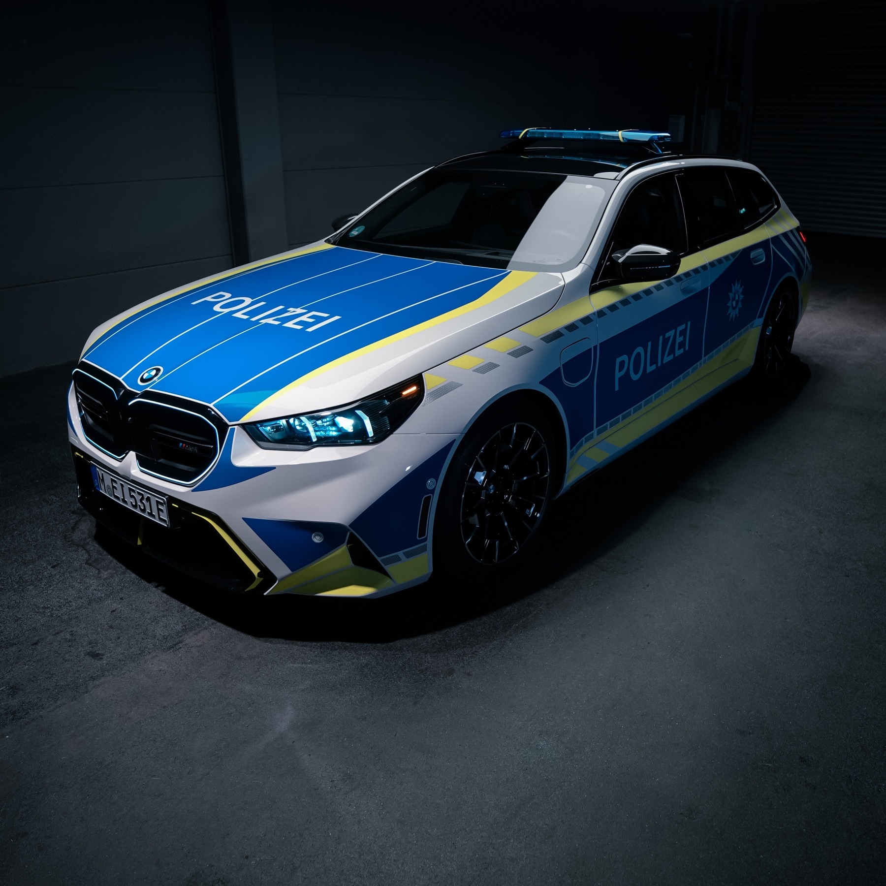 THE FASTEST WAY TO SERVE AND PROTECT.