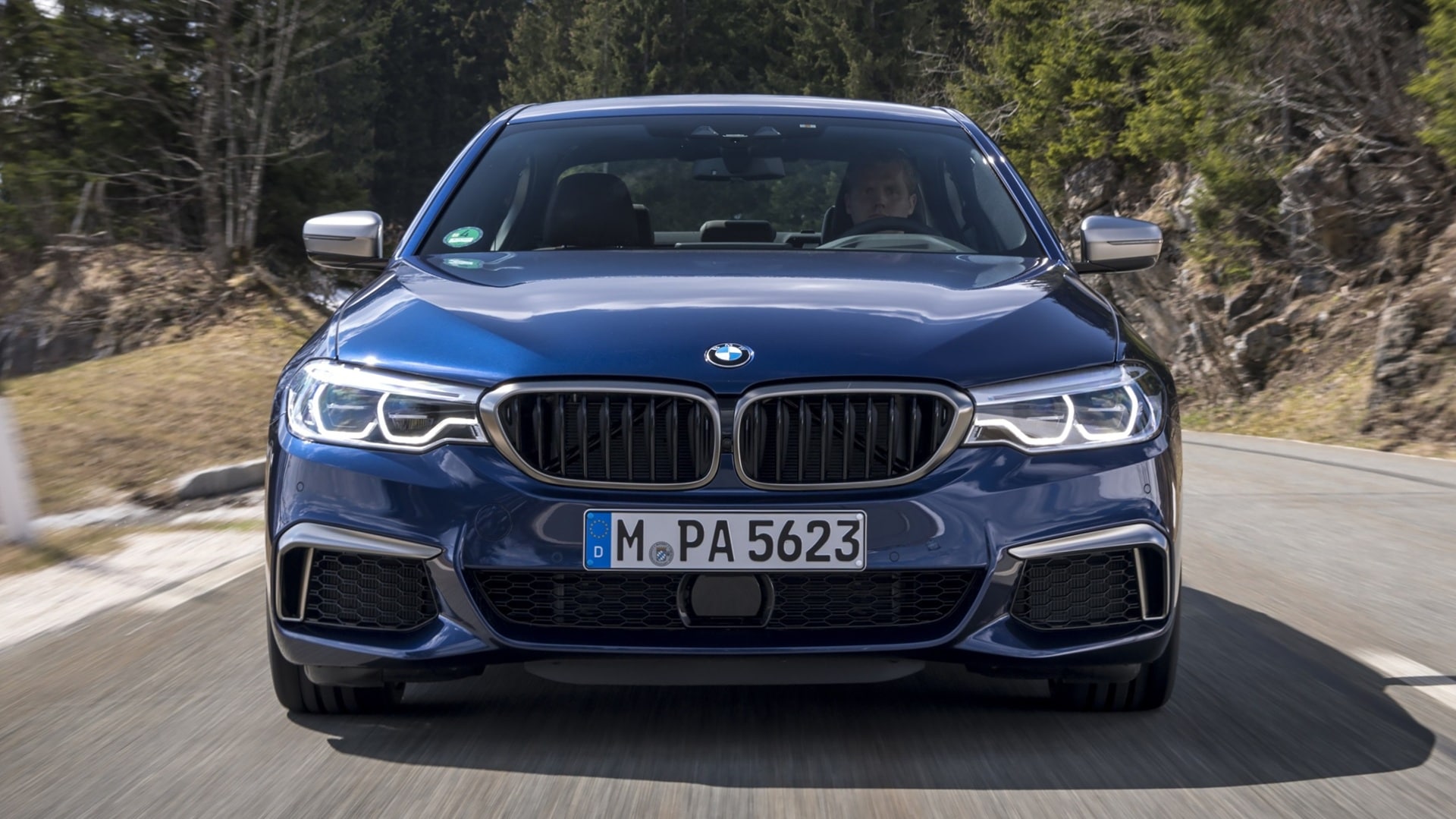 BMW M550i xDrive G30