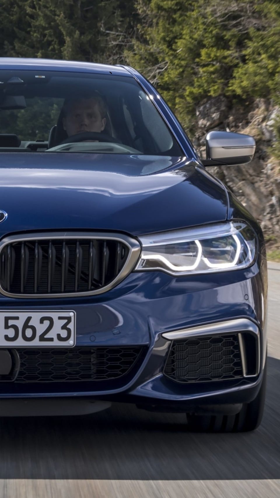 BMW M550i xDrive G30