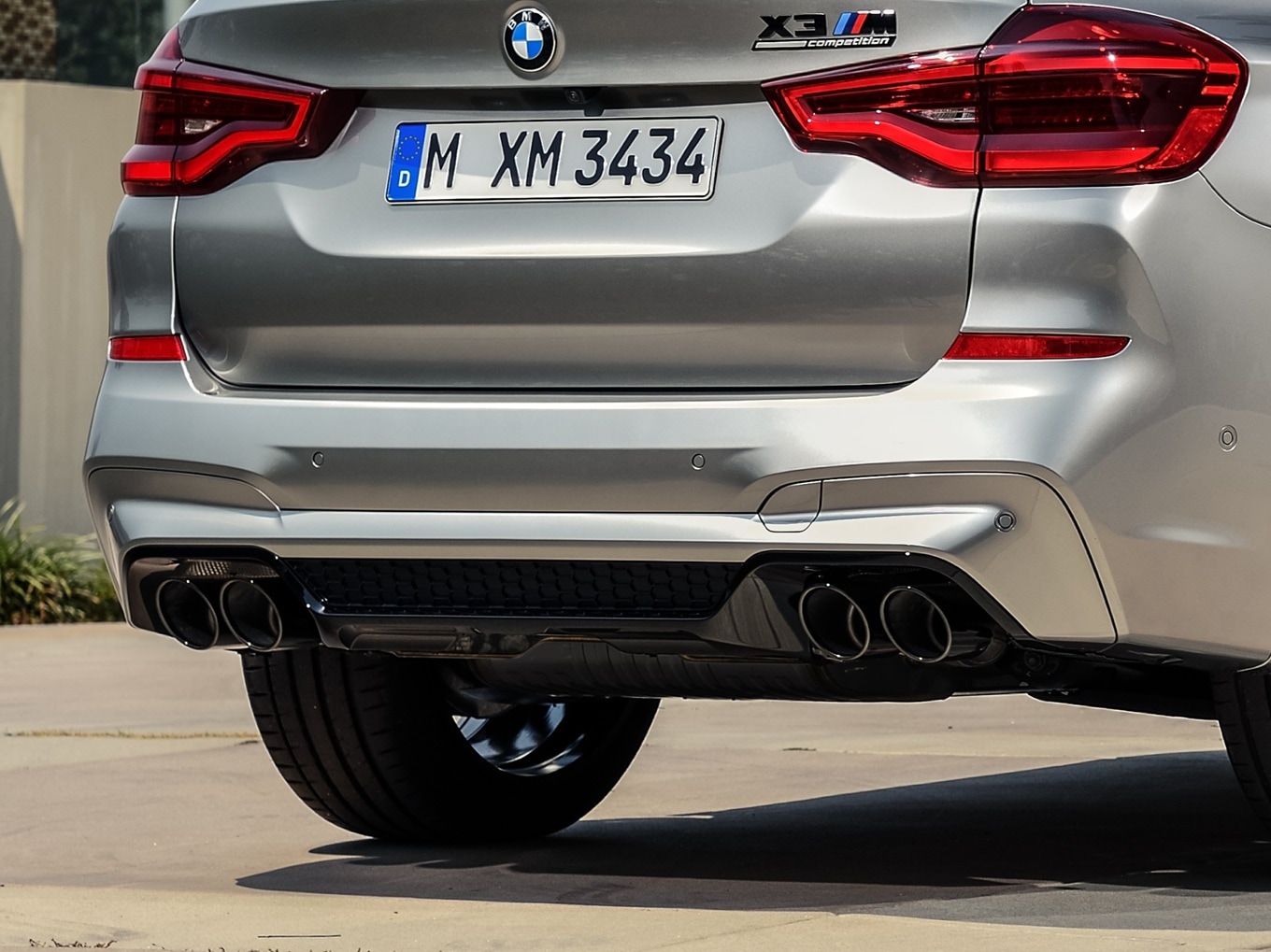 M Sport exhaust system of the BMW X3 M Competition F97.