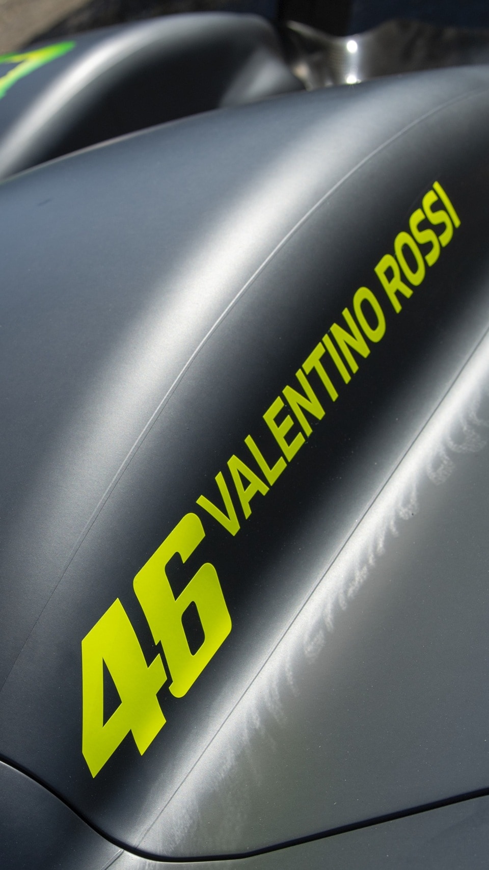 #46 designation on the rear of the BMW V12 LMR