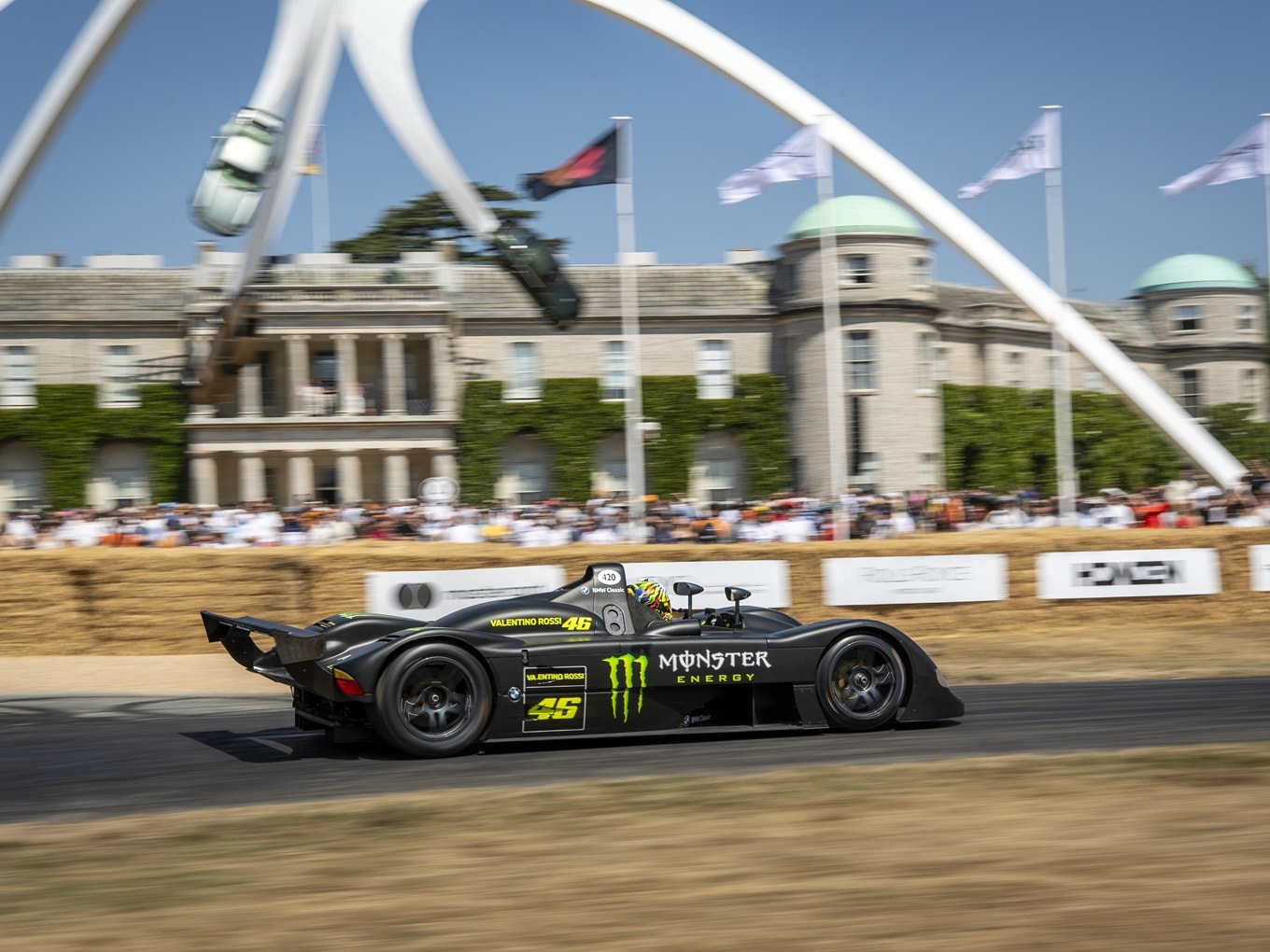 BMW V12 LMR at Goodwood Festival of Speed Jahr 2026 dressed in the Monster Energy livery.