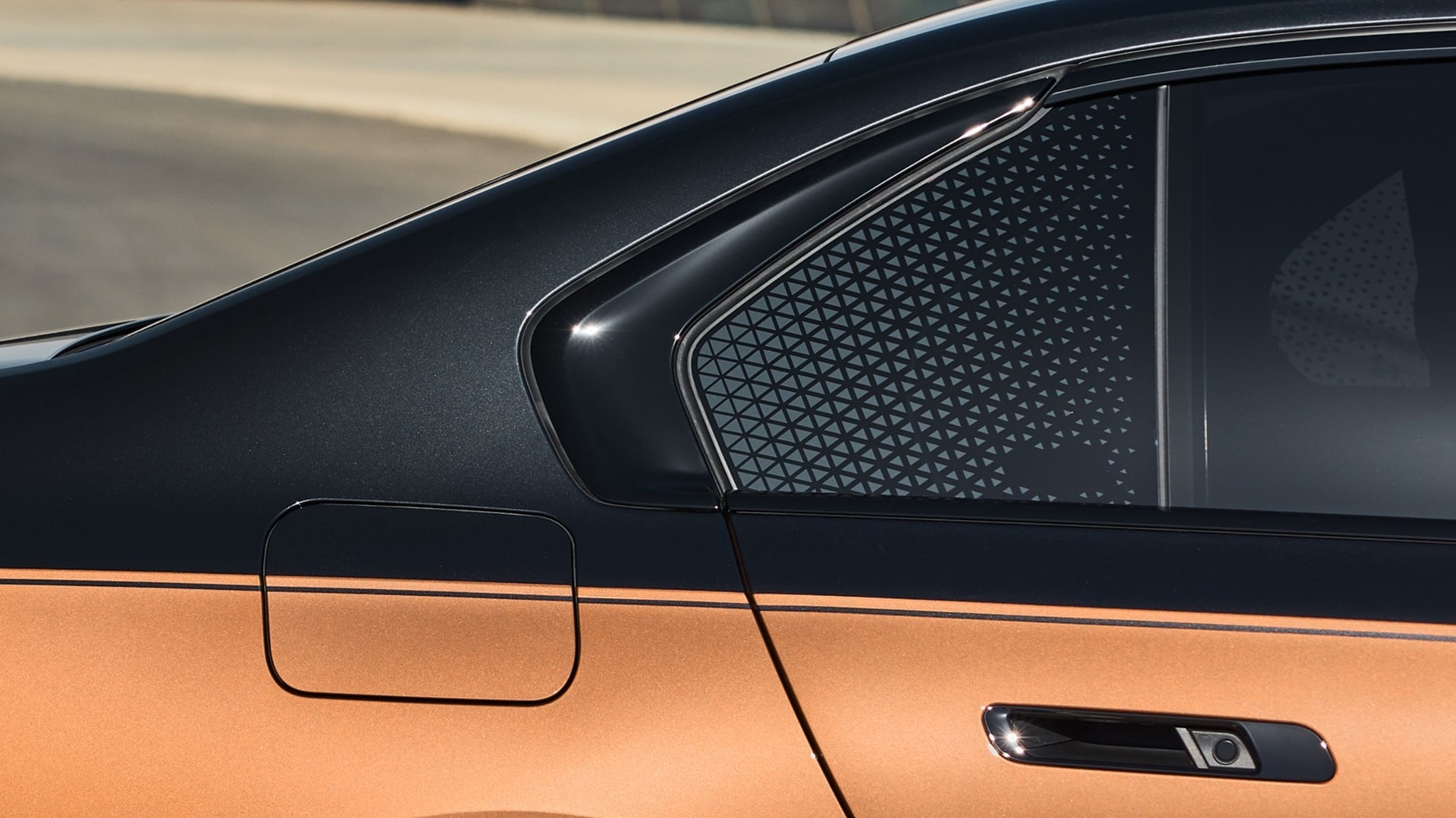 Hofmeisterknick beim BMW i7 M70. . 