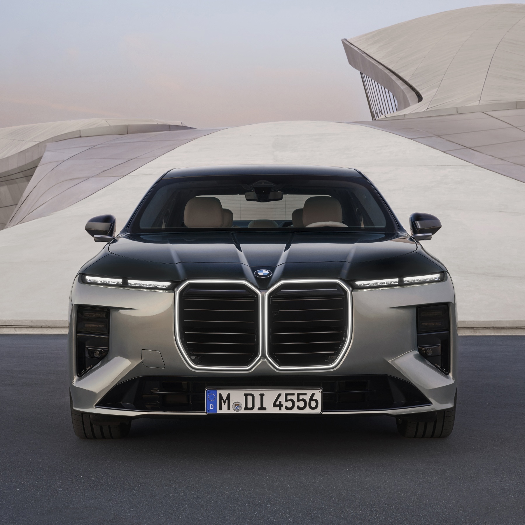 BMW 7er mit BMW Individual Two-Tone Lackierung