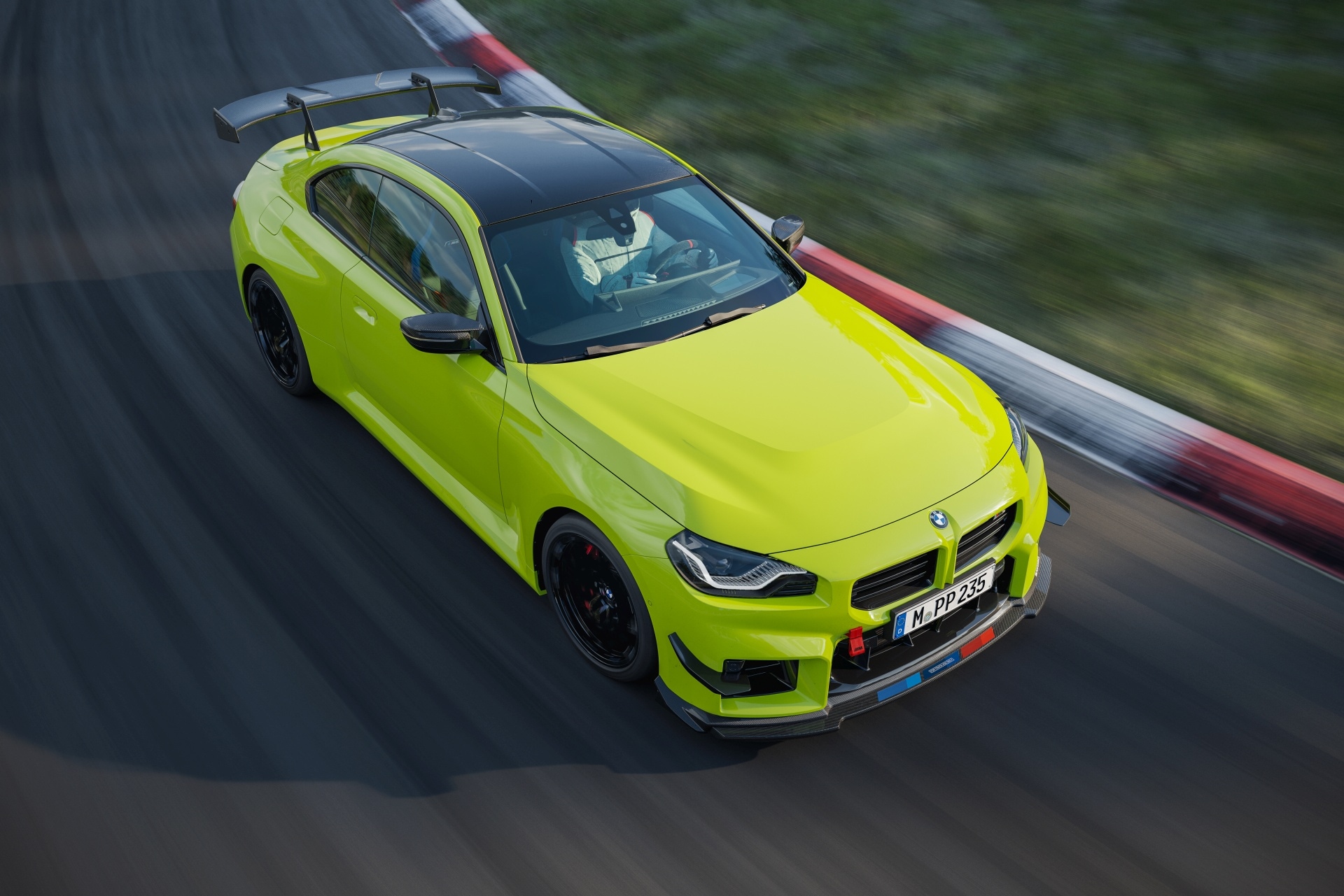 BMW M2 mit M Performance Track Kit