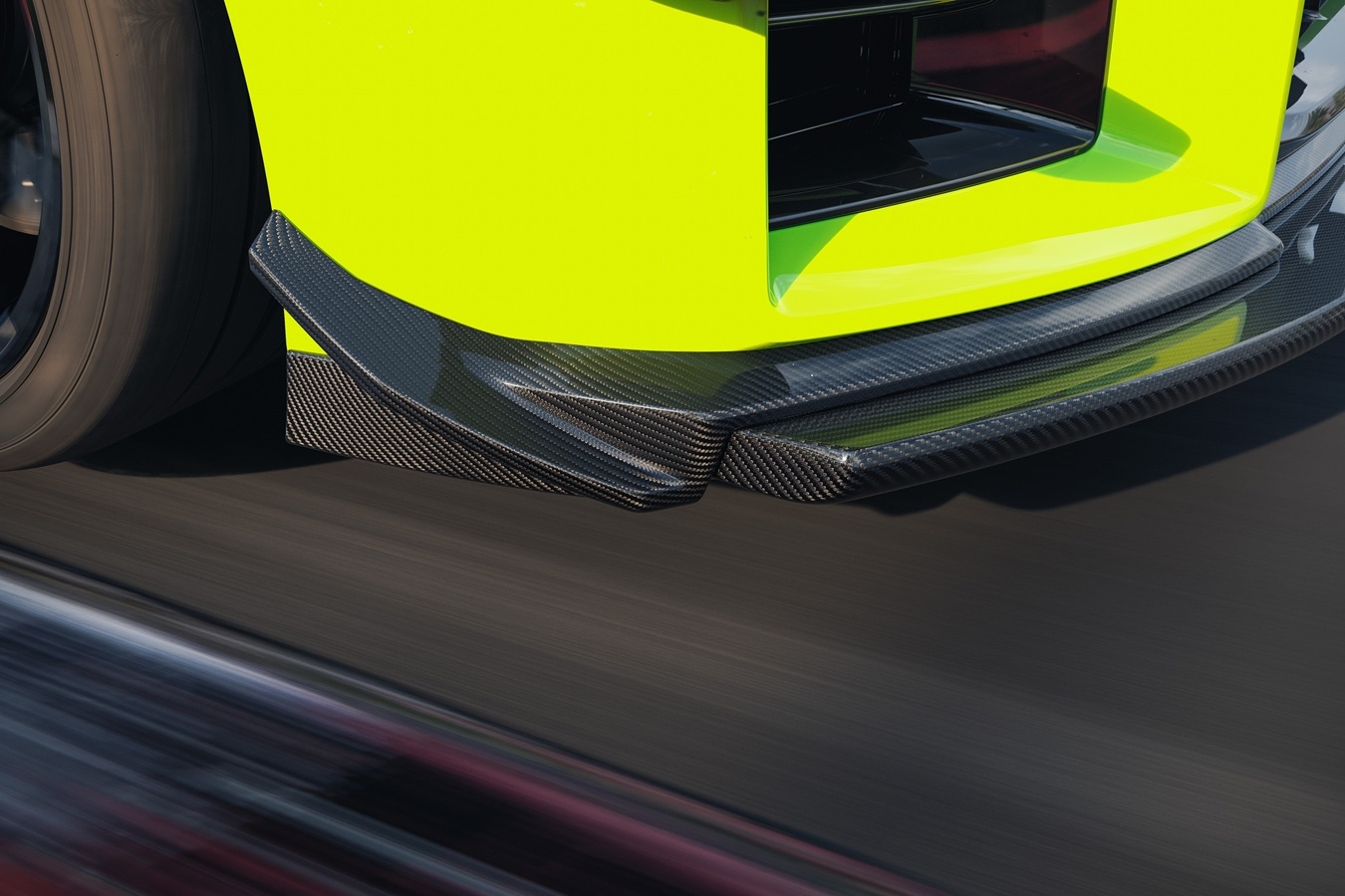 Wheel house diffuser and aero- flicks of the BMW M2 with M Performance Track Kit.