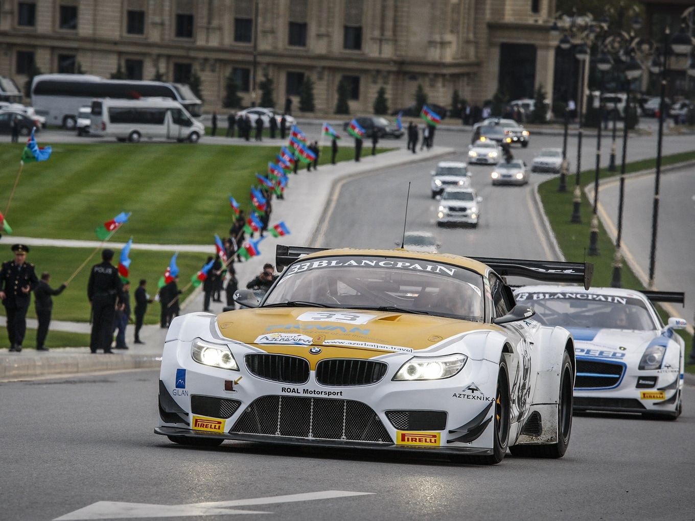 Rennfahrer-Legende Alessandro Zanardi im BMW Z4 GT3 auf dem Baku City Circuit im Jahr 2014.