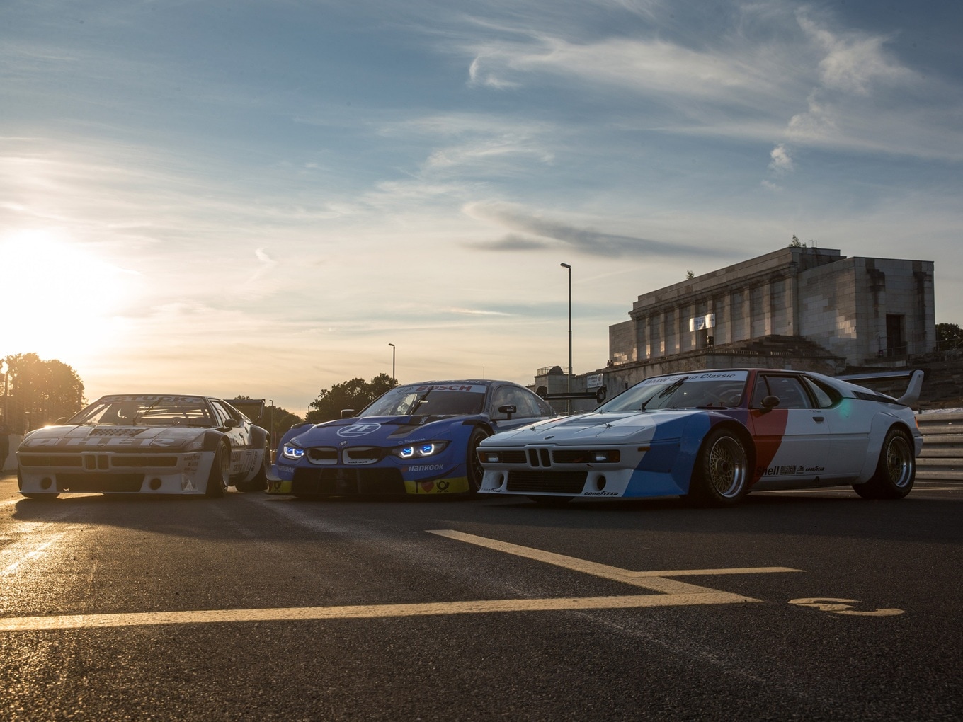 Zwei BMW M1 und ein BMW M8 GTE am Norisring.
