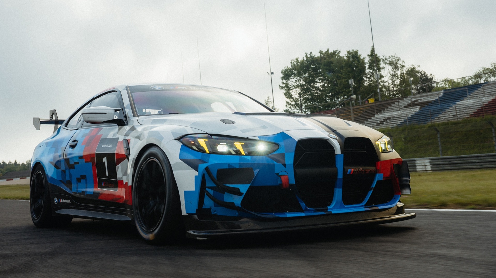 BMW M4 GT4 EVO