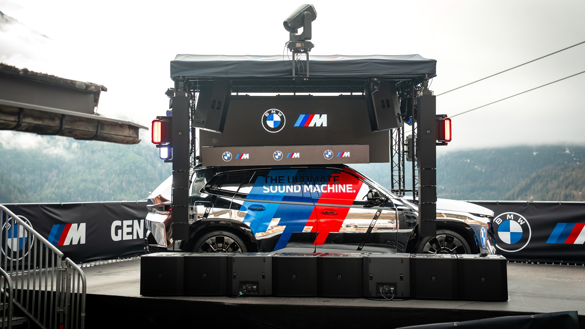 BMW XM Label im Umbau als The Ultimate Sound Machine.